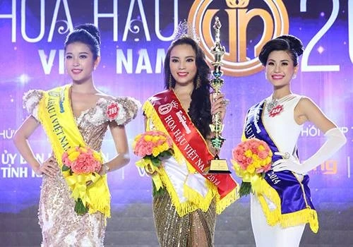 Hoa hậu Việt được 'tút' trước và sau khi đăng quang ảnh 31 Hoa hậu Việt được 'tút' trước và sau khi đăng quang ảnh 31