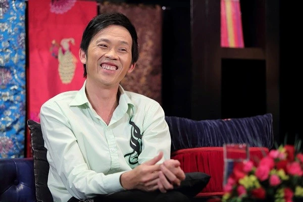 Nghệ sĩ Hoài Linh. Hoài Linh: 'Uống thuốc ngủ nhiều sợ ảnh hưởng thần kinh'