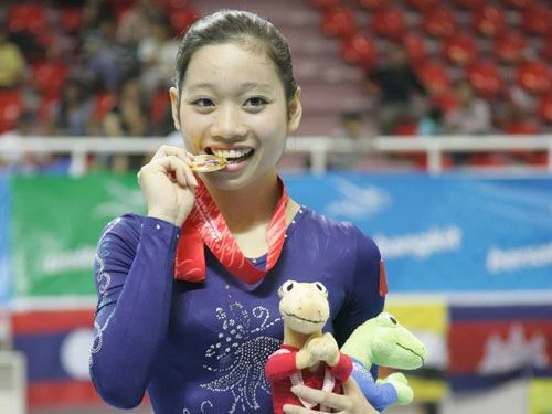 Hà Thanh chờ đợi nhiều vào năm 2015 thành công rực rỡ