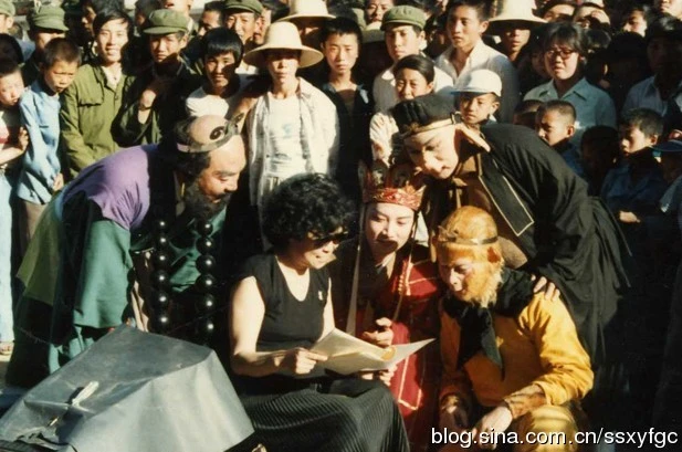 Đạo diễn và các diễn viên chính. Ảnh hậu trường quý của 'Tây du ký' 1982 (phần 2)