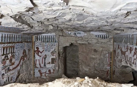 Bên trong hầm mộ của người đàn ông quý tộc có tên Amenhotep.