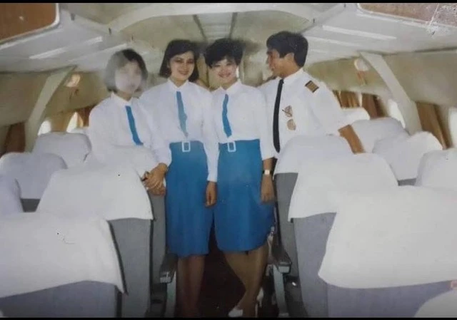 áo-dài, trang-phục, tiếp-viên, hàng-không, Vietnam-Airlines, máy-bay, tranh-cãi, đồng-phục áo-dài, trang-phục, tiếp-viên, hàng-không, Vietnam-Airlines, máy-bay, tranh-cãi, đồng-phục