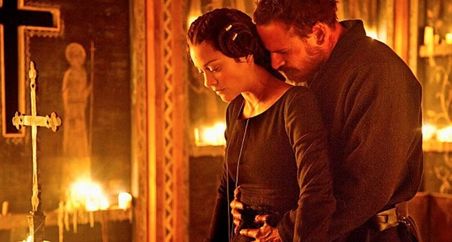 Macbeth: Được chuyển thể từ vở bi kịch nổi tiếng cùng tên của đại văn hào Shakespeare,Macbethlà ứng cử viên tiềm tàng tại mùa giải thưởng điện ảnh cuối năm nay. Phim do đạo diễn Justin Kurzel thực hiện, với sự góp mặt của Michael Fassbender và Marion Cottillard trong hai vai chính.Macbethđược hãng Weinstein Company, một đơn vị rất “có duyên” với Viện hàn lâm, hậu thuẫn. 16 ứng cử viên sớm cho Oscar 2016