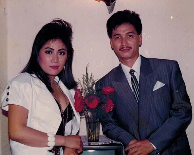 Nhưng thời điểm này, Nguyễn Hưng lại quan niệm vợ chồng không nên làm cùng lĩnh vực, dễ xảy ra mâu thuẫn. Nam ca sĩ dí dỏm tự nhận mình ích kỷ nên không muốn công khai khoe vợ. a