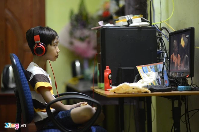 Khác với nhiều đứa trẻ cùng trang lứa khác, Đức Vĩnh không thích chơi games mà chỉ đặc biệt yêu thích múa hát, xem phim và ca nhạc. Quán quân Got Talent Đức Vĩnh ngày đầu trở về nhà