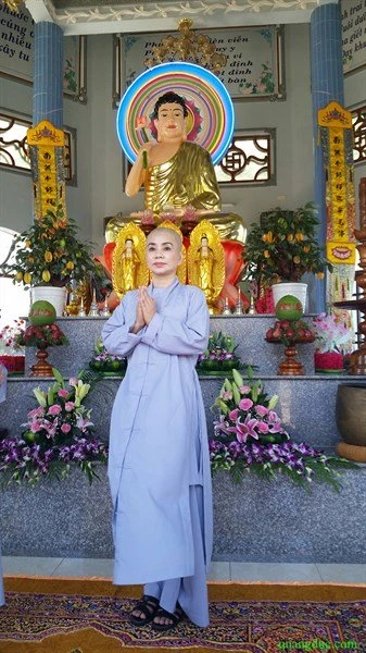 Vương Dự Lâm, Bích Liên, hoa hậu Thái Lan, xuống tóc, đi tu Vương Dự Lâm, Bích Liên, hoa hậu Thái Lan, xuống tóc, đi tu