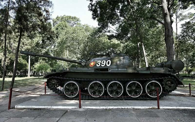 xe tăng 390, dinh Độc Lập, Françoise Demulder, xe tăng xe tăng 390, dinh Độc Lập, Françoise Demulder, xe tăng