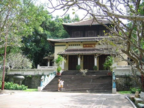 đền thờ vua Hùng