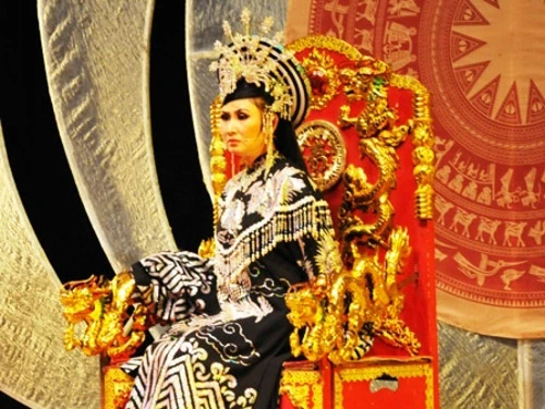 Nghệ sĩ Tâm Tâm trong vai diễn Lý Chiêu Hoàng.
