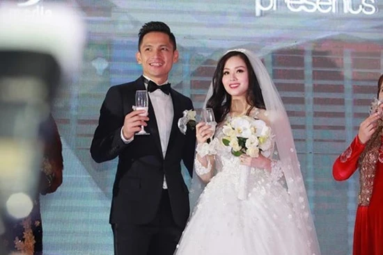 hotgirl, đầu tiên, Quỳnh Chi, Tâm Tít, Mi Vân, Vân Hugo, Huyền Lizzie, Ngọc Anh hotgirl, đầu tiên, Quỳnh Chi, Tâm Tít, Mi Vân, Vân Hugo, Huyền Lizzie, Ngọc Anh