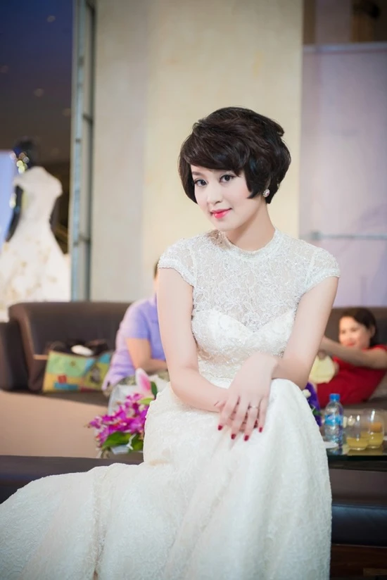 hotgirl, đầu tiên, Quỳnh Chi, Tâm Tít, Mi Vân, Vân Hugo, Huyền Lizzie, Ngọc Anh hotgirl, đầu tiên, Quỳnh Chi, Tâm Tít, Mi Vân, Vân Hugo, Huyền Lizzie, Ngọc Anh