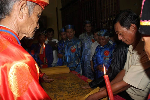 Kỳ lạ ngôi miếu thờ hai viên đạn cùng mảnh vỡ khẩu đại bác ảnh 5 Kỳ lạ ngôi miếu thờ hai viên đạn cùng mảnh vỡ khẩu đại bác ảnh 5