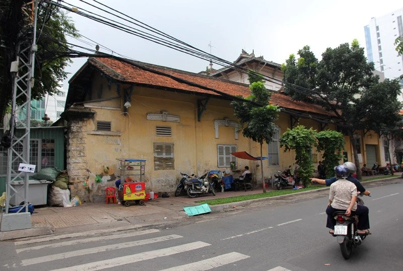 tòa nhà 35 triệu usd, nhà cổ, biệt thự