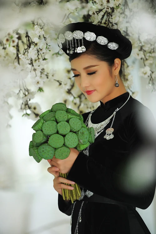 Những Hoa hậu, Á hậu tuổi Thân ảnh 4 trieu-thi-ha2-2232-1424529036.jpg
