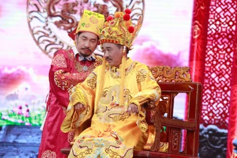 Những nam nghệ sĩ cầm tinh con Khỉ ảnh 20 co-du-cong-ly-duoc-phep-chuyen-gioi-trong-tao-quan-2016-1