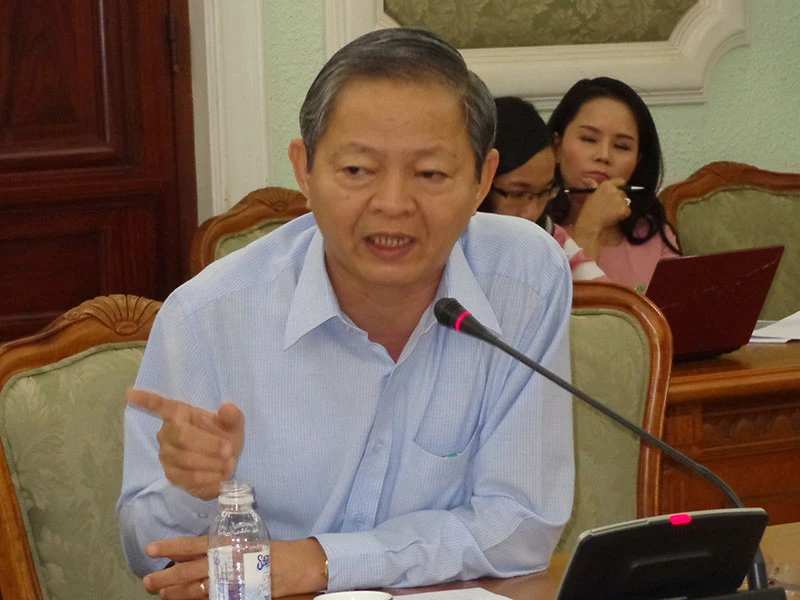 Gần như toàn bộ dân TP.HCM bị điếc? ảnh 6 Gần như toàn bộ dân TP.HCM bị điếc? ảnh 6