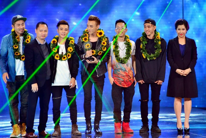 Noo Phước Thịnh giành quán quân The Remix mùa 2 ảnh 8 Giải nhì – cúp Bạc thuộc về nhóm Soobin Hoàng Sơn