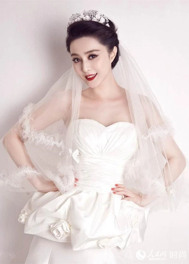 Vị trí thứ 7 là Phạm Băng Băng với nguồn thu 20 triệu USD. Cô cũng là diễn viên châu Á duy nhất lọt tốp. Đây là năm thứ hai liên tiếp Phạm Gia được lọt tôp nữ diễn viên thù lao cao nhất. 10 nu dien vien co thu lao cao nhat the gioi 2016 hinh anh 7