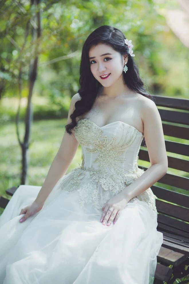 Miss Teen Xuan Mai ket hon voi ban trai dai gia vao thang 6 hinh anh 5