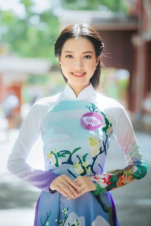 Hình ảnh của Ngọc Trân còn được nhiều người biết đến khi xuất hiện trong video quảng bá Du lịch Việt Nam “Welcome to Vietnam” của Bộ Ngoại giao