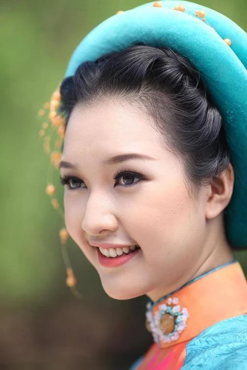Hiện cô là sinh viên năm 3 khoa báo chí-Truyền thông Trường ĐH Khoa học Huế