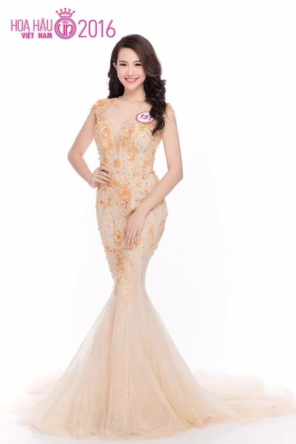 Sái Thị Hương Ly giống ca sĩ Đông Nhi tại Hoa hậu Việt Nam 2016 ảnh 17 Sái Thị Hương Ly giống ca sĩ Đông Nhi tại Hoa hậu Việt Nam 2016 ảnh 17
