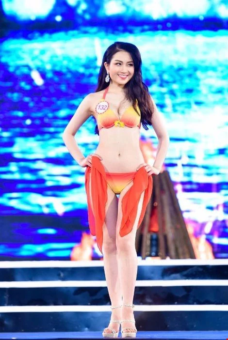Tốp 10 người đẹp tại chung kết Hoa hậu Việt Nam 2016 ảnh 11 Cô cao 171cm, nặng 56kg, số đo 3 vòng: 81-62-96