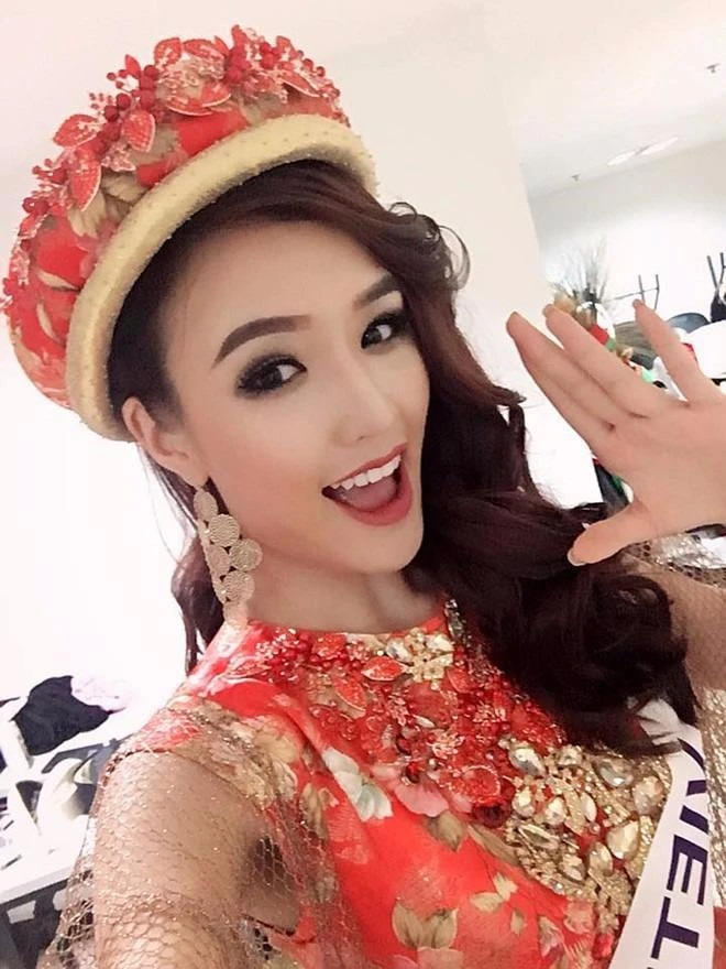 Đặng Phạm Phương Chi lọt top 10 Nữ hoàng Du lịch Quốc tế 2016. Ảnh: FBNV.