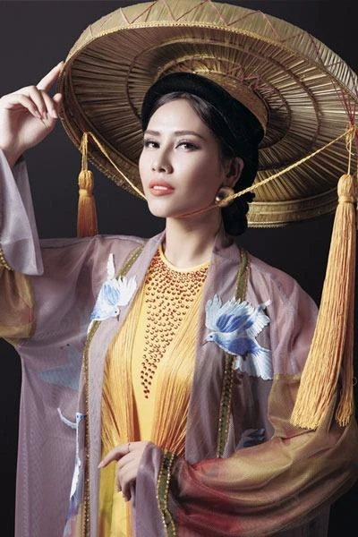 Nguyễn Thị Loan vào tốp 3 Trang phục Dân tộc đẹp nhất ảnh 6 Nguyễn Thị Loan vào tốp 3 Trang phục Dân tộc đẹp nhất ảnh 6