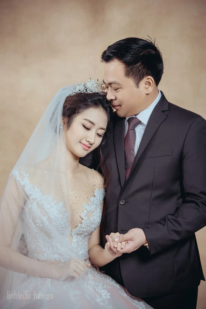 Ve dep cua hoa hau Thu Ngan trong nhung buc hinh cuoi hinh anh 5