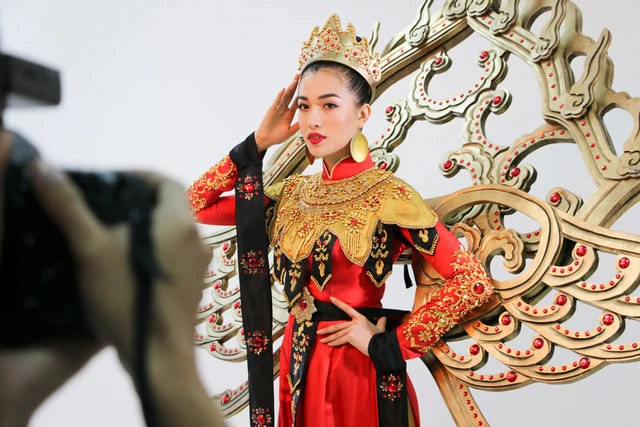 Thiết kế mang tên “Vũ điệu Phượng Hoàng” của thí sinh Nguyễn Đức Hải.