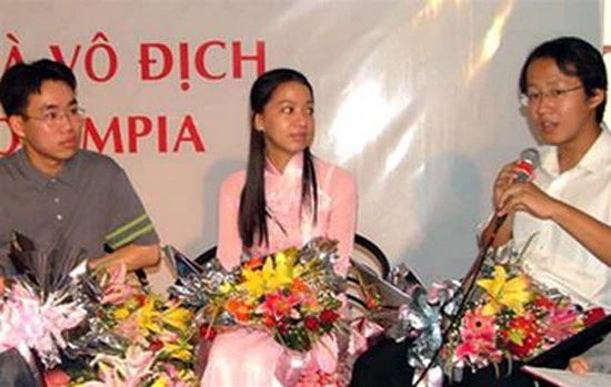 3 nữ quán quân Đường lên đỉnh Olympia giờ ở đâu? ảnh 1 Trần Ngọc Minh khi mới đăng quang quán quân Đường lên đỉnh Olympia