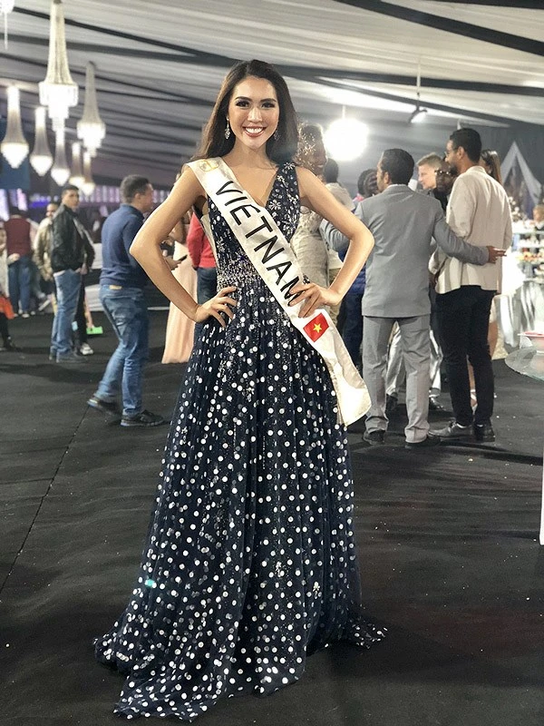 Ngắm Tường Linh top 18 người đẹp được yêu thích nhất ảnh 3