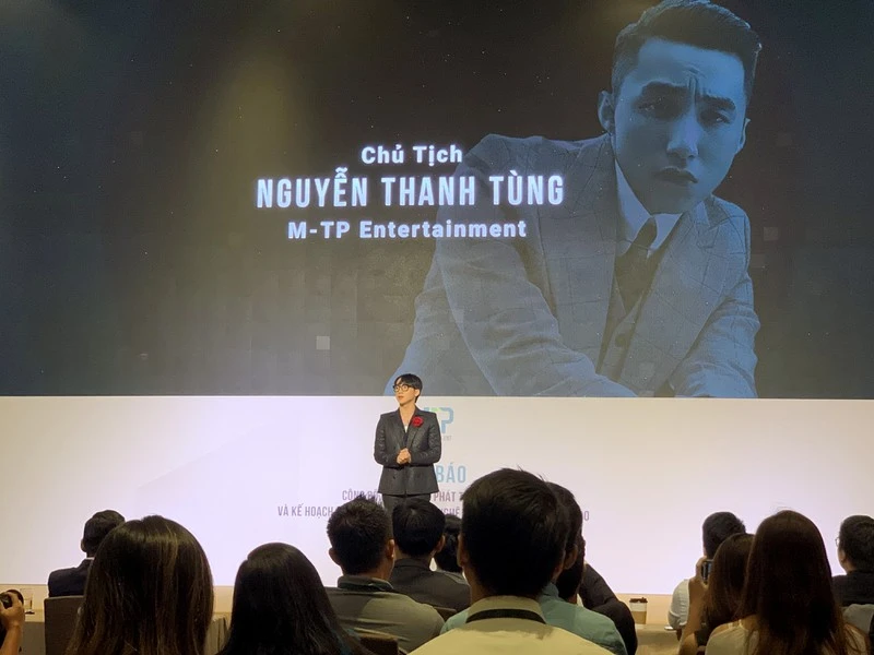 Sơn Tùng M-TP chính thức xuất hiện với gậy và vai trò chủ tịch - ảnh 2