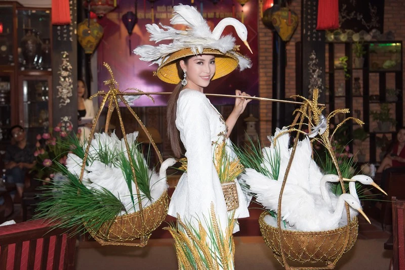 Mỹ Duyên mở hàng cuộc thi nhan sắc Việt đầu năm 2020 - ảnh 3