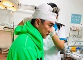 Họa sĩ Hoài Nam qua đời, Mr Đàm bị thương khi biểu diễn 