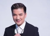 Ca sĩ Đàm Vĩnh Hưng ‘quẩy’ tưng bừng cùng dàn sao V-biz