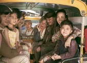 Mr Đàm gom cả showbiz cùng ăn ‘Tết của Hưng’