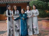 4 chị em Thanh Hằng hát cải lương và làm diễn viên