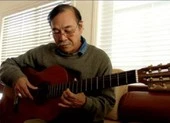 Nhạc sĩ Trần Quang Lộc hát 'Sài Gòn còn đó những cơn mưa'