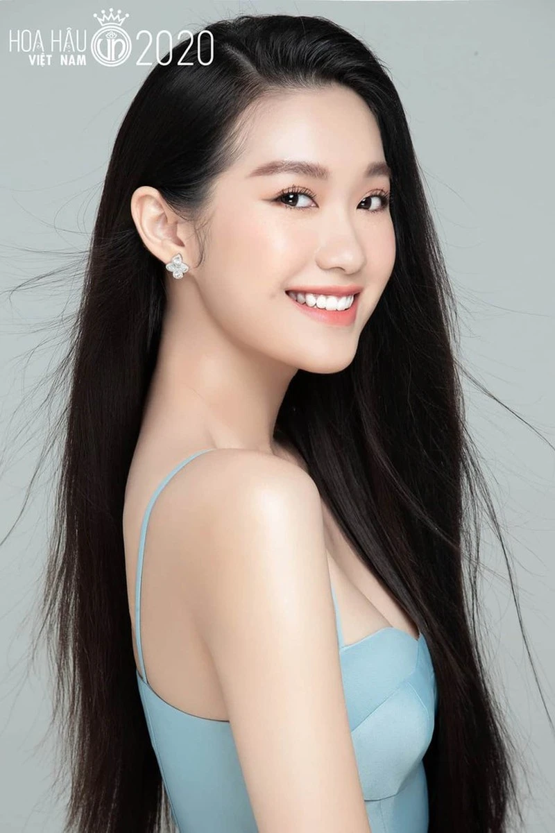 Ngắm Doãn Hải My người đẹp nghi hẹn hò Đoàn Văn Hậu ảnh 9 Doãn Hải My - nữ sinh Luật thi Hoa hậu Việt Nam 2020 - ảnh 7