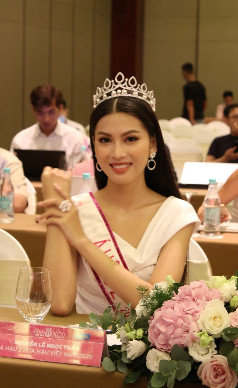 Vì sao số đo của hoa hậu Đỗ Thị Hà có chênh lệch khác thường? ảnh 3 Tân hoa hậu Đỗ Thị Hà chia sẻ về cuộc sống cá nhân - ảnh 4