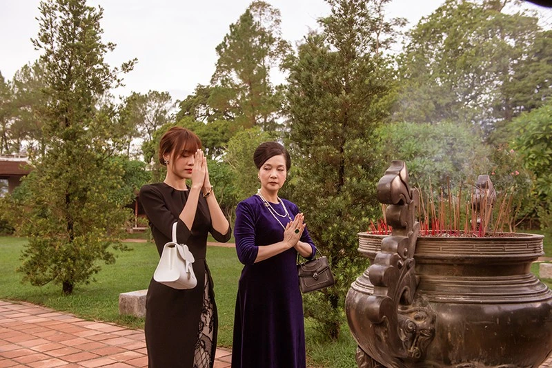 Tường Vi, Chi Pu, Ninh Dương Lan Ngọc thắng lớn đầu năm 2021 ảnh 9 Gái già lắm chiêu lọt tốp 5 phim Việt ăn khách thu về 165 tỉ - ảnh 4
