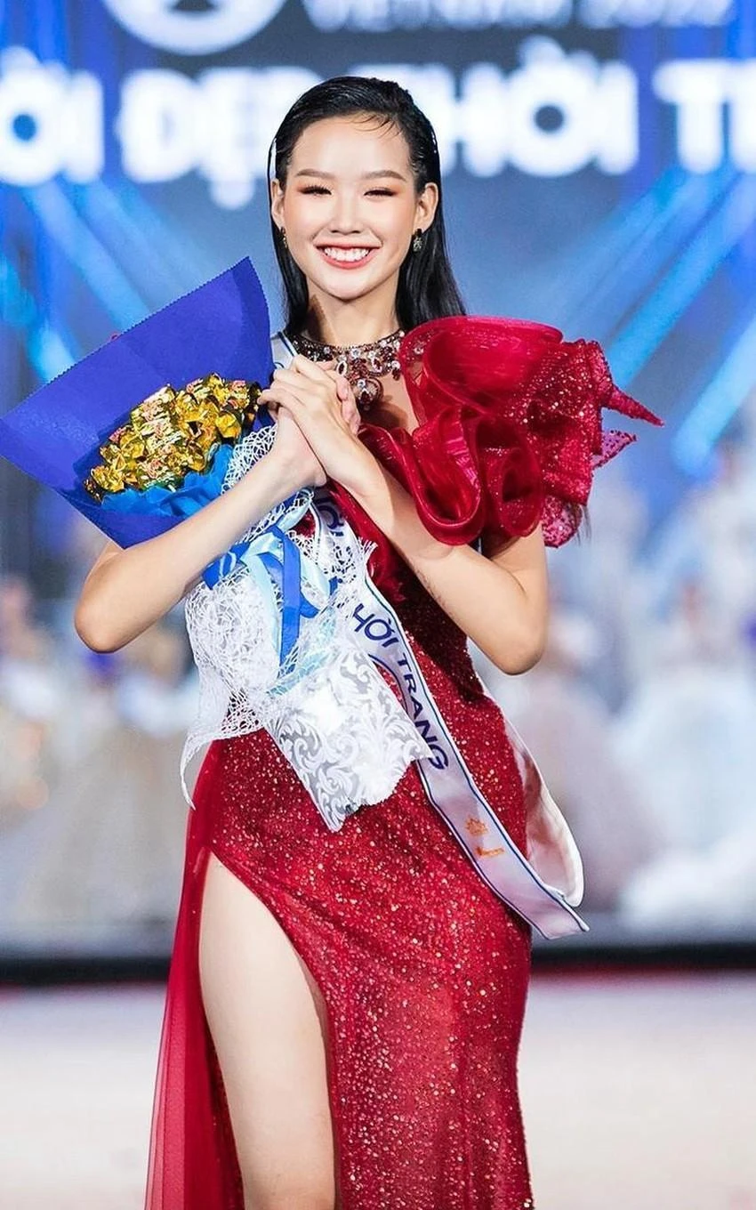 Người đẹp Thời trang - Lê Nguyễn Bảo Ngọc