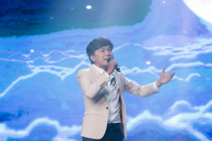 Thí sinh Nguyễn Quang “bản sao” nghệ sĩ Minh Cảnh. Ảnh: SV Thí sinh Nguyễn Quang “bản sao” nghệ sĩ Minh Cảnh. Ảnh: SV