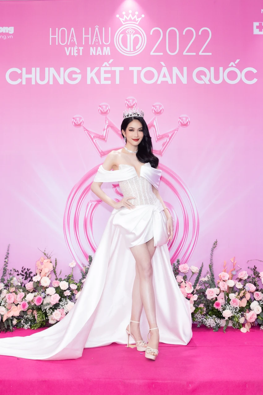 Á hậu 1 Hoa hậu Việt Nam 2020 Phương Anh. Á hậu 1 Hoa hậu Việt Nam 2020 Phương Anh.