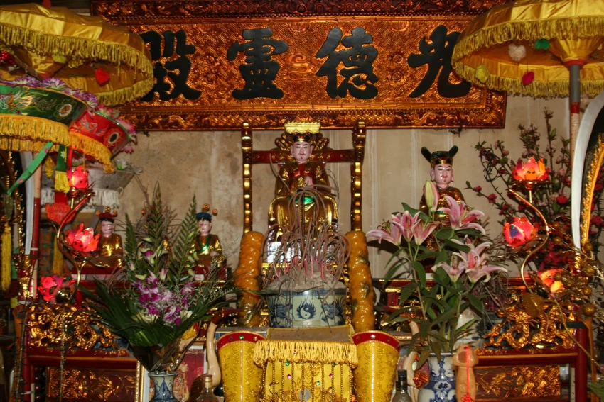 Thổ Công là vị thần cai quản vùng đất. Ảnh tư liệu Thổ Công là vị thần cai quản vùng đất. Ảnh tư liệu