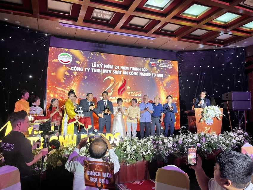 Công ty Tú Anh Foods kỷ niệm 24 năm thành lập.jpg