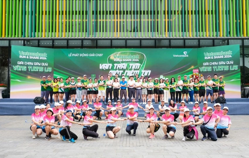 giai-chay-vietcombank-run-share-2024-van-trai-tim-mot-niem-tin.jpeg