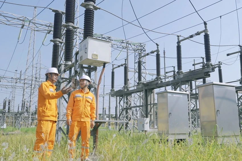 EVNNPC luôn nâng cao năng lực kinh doanh, bảo đảm cung ứng điện ổn định.jpg